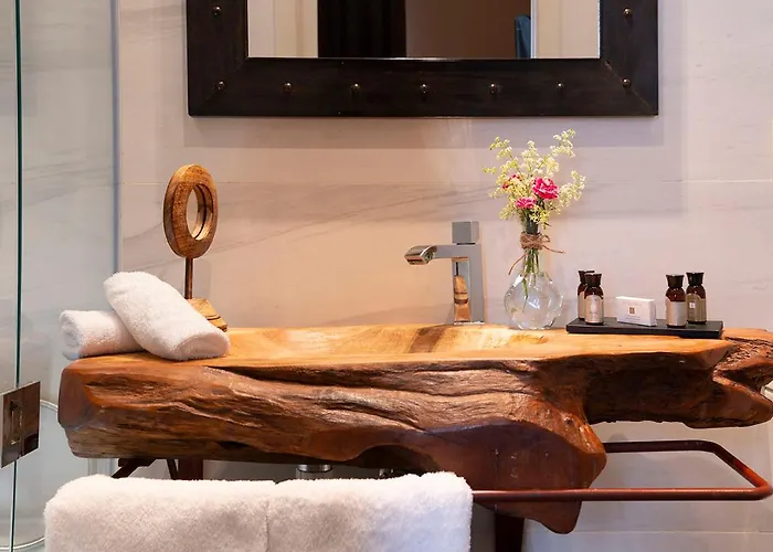 Sant Pere Del Bosc & - Adults Recommended 5*